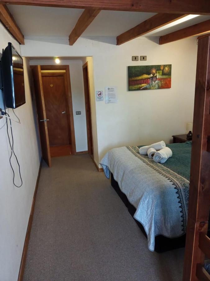 Hostal Valentino Villarrica Esterno foto