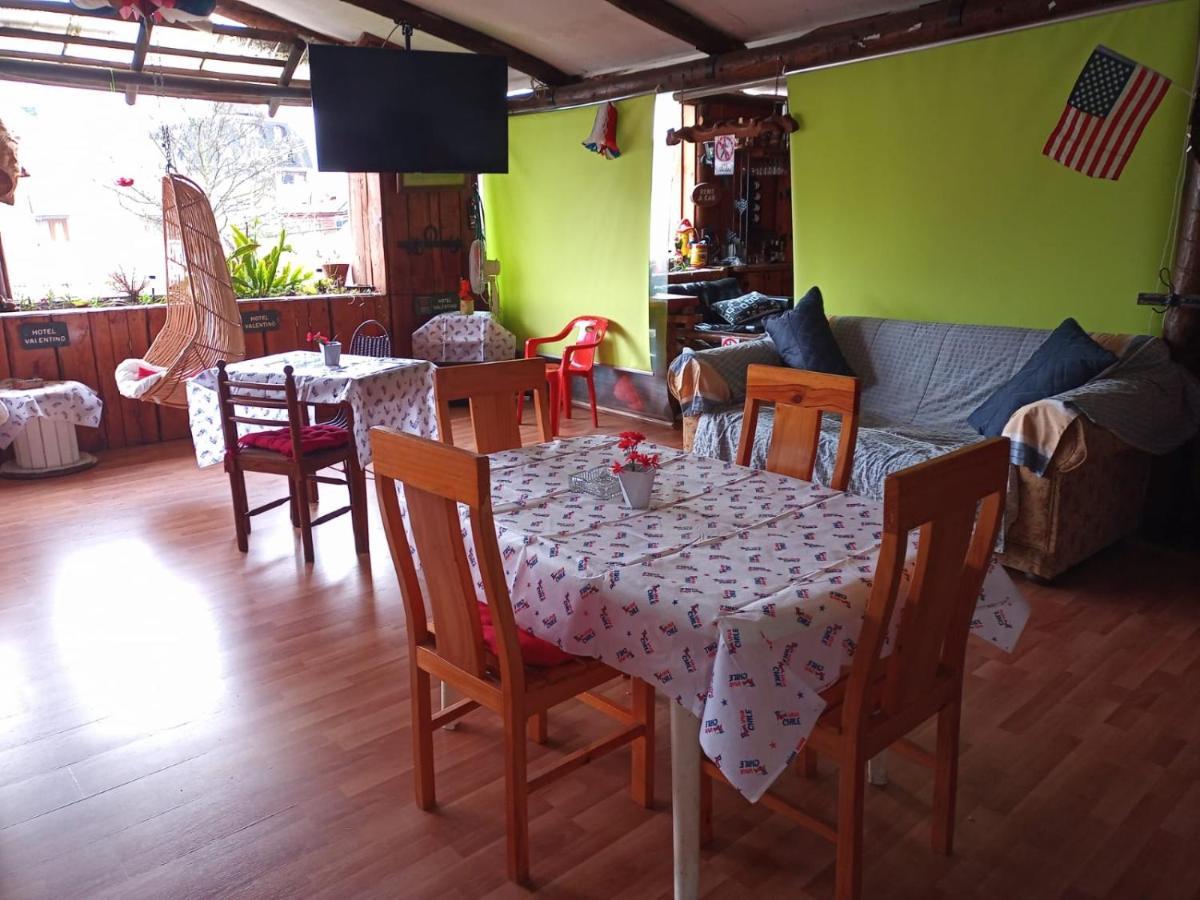 Hostal Valentino Villarrica Esterno foto