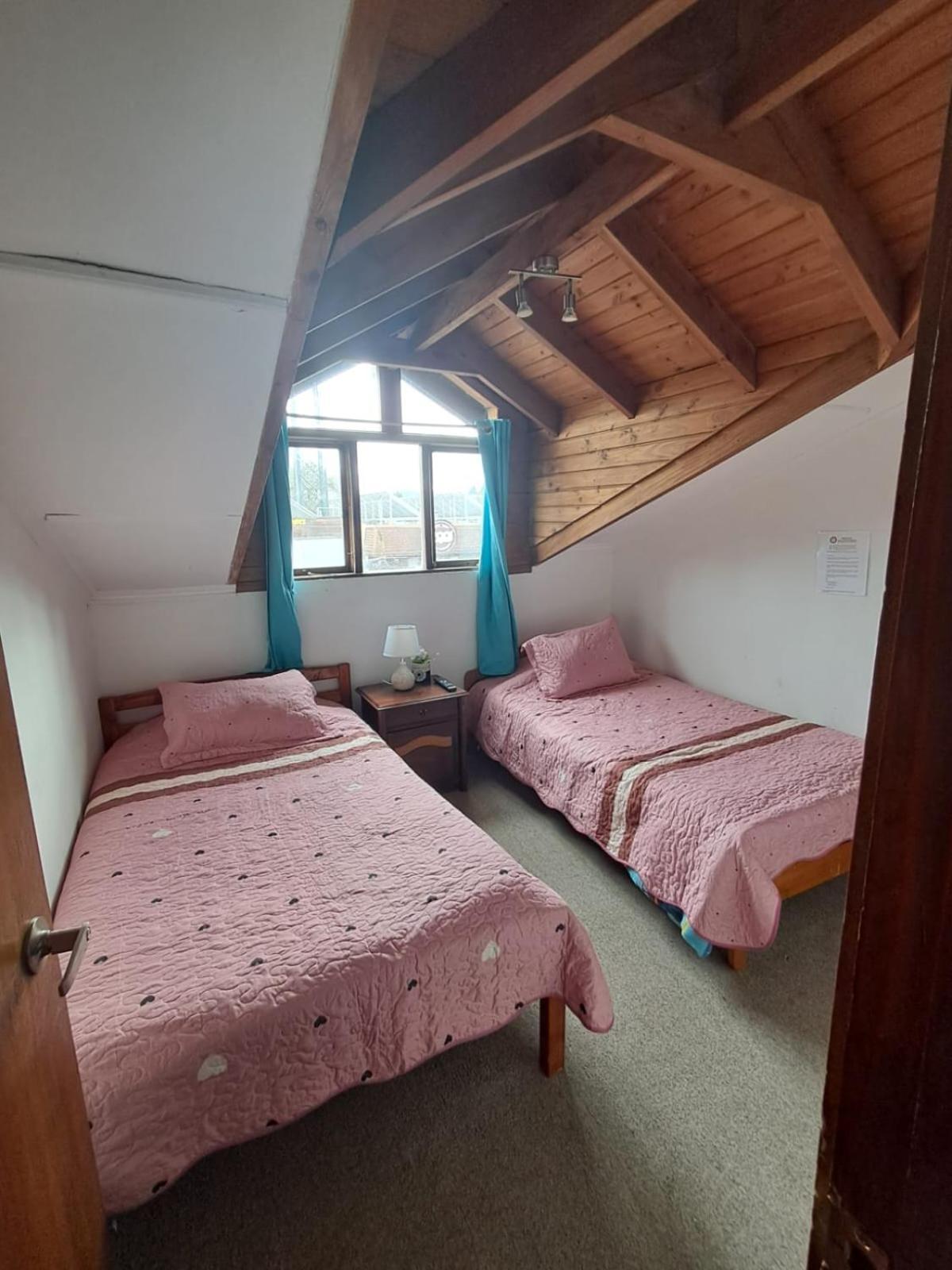 Hostal Valentino Villarrica Esterno foto